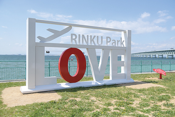 りんくう公園「LOVE RINKu」 RINKU PARK