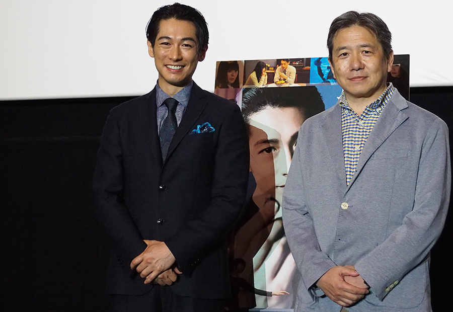 映画『結婚』の舞台挨拶をおこなったディーン・フジオカ（左）と西谷真一監督（13日・大阪市内）