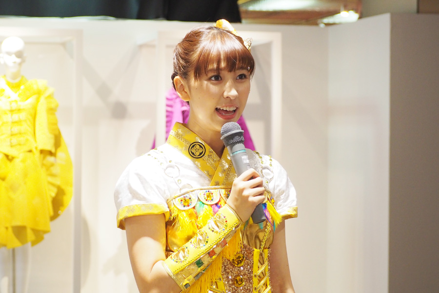 【新品未開封・送料無料】 momoclo-shiorin3.jpg カーディガン