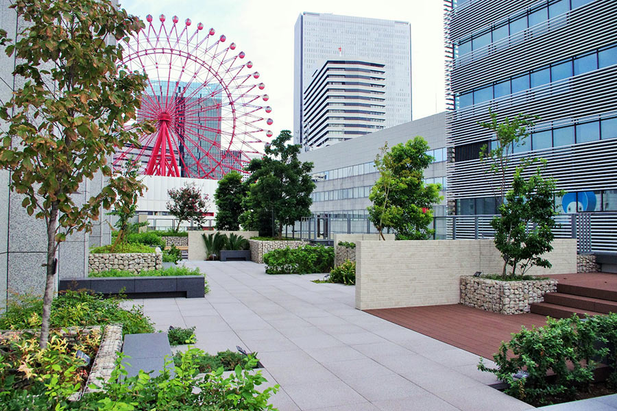 「大阪工業大学梅田キャンパスＯＩＴ梅田タワー」（大阪市北区）６階常翔の杜「森の図書室」には、住宅で一般的に使用される庭木や低木を１００種以上栽培
