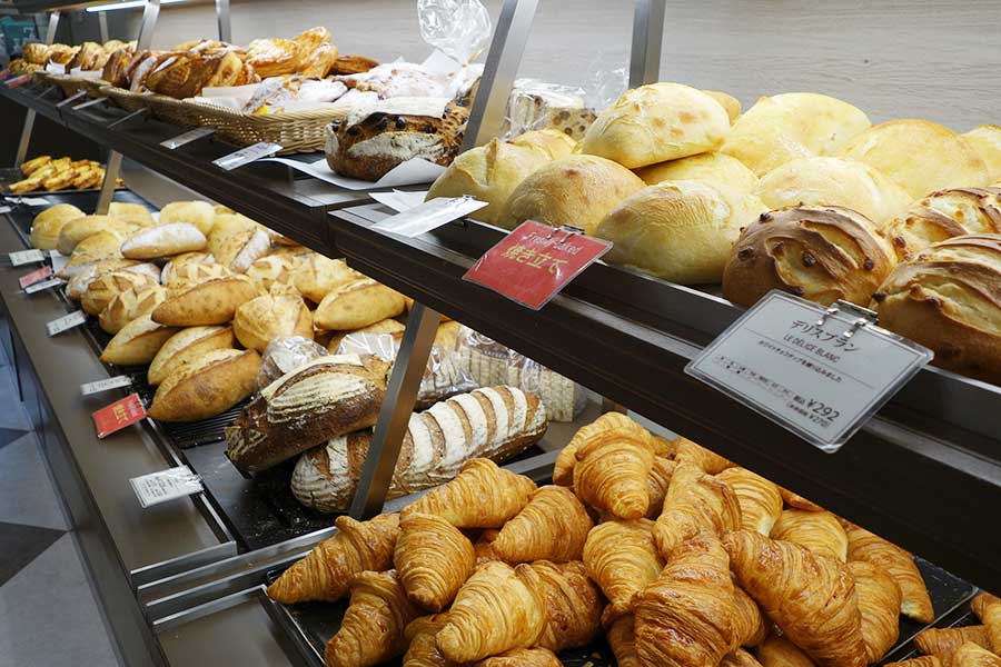 パリの人気パンが梅田に 連日行列 Lmaga Jp