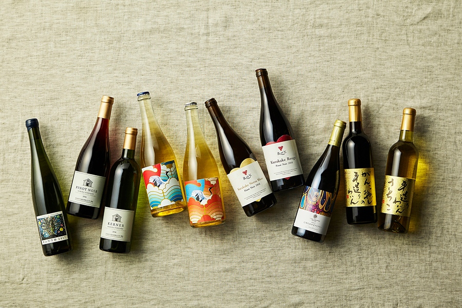 「阪神梅田本店」（大阪市北区）に勢揃いする日本ワインのイメージ