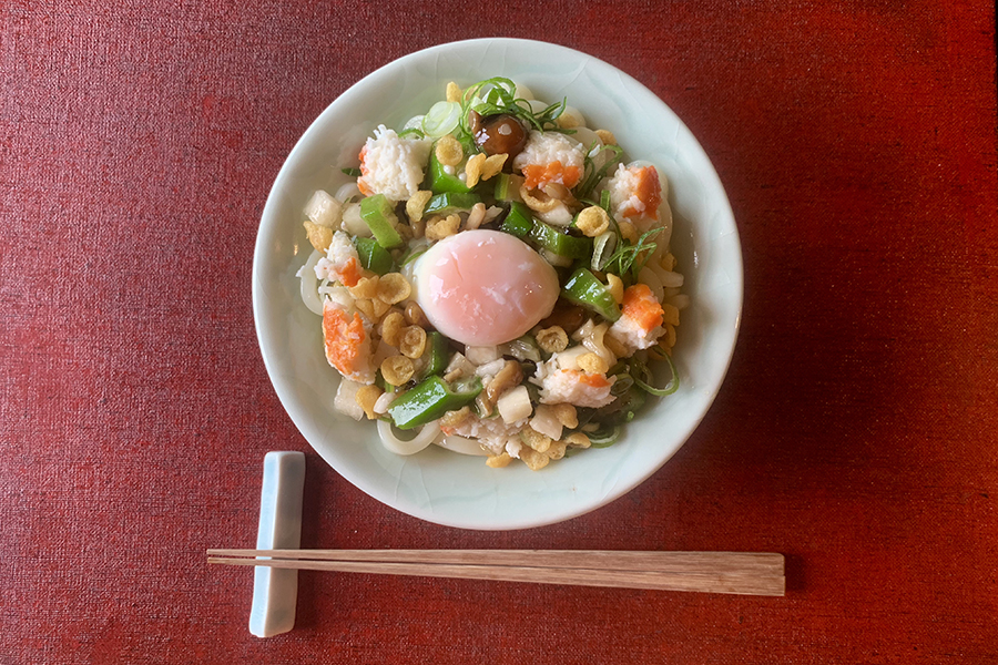 コンビニ麺にサラダをちょい足し ネバシャキ冷やしうどん Lmaga Jp