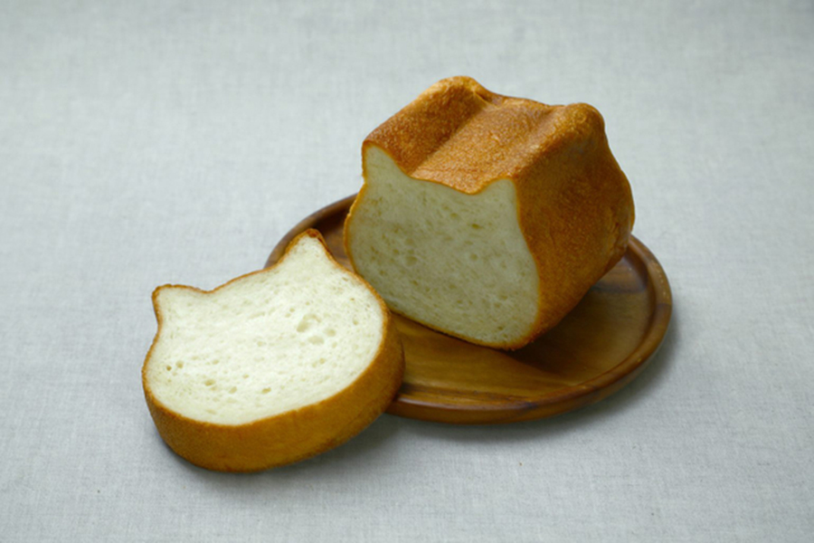 「京都ねこねこ」の食パン。豆乳、ミルク、はちみつ、豆乳バターを使い、ほんのり甘くもっちり食感