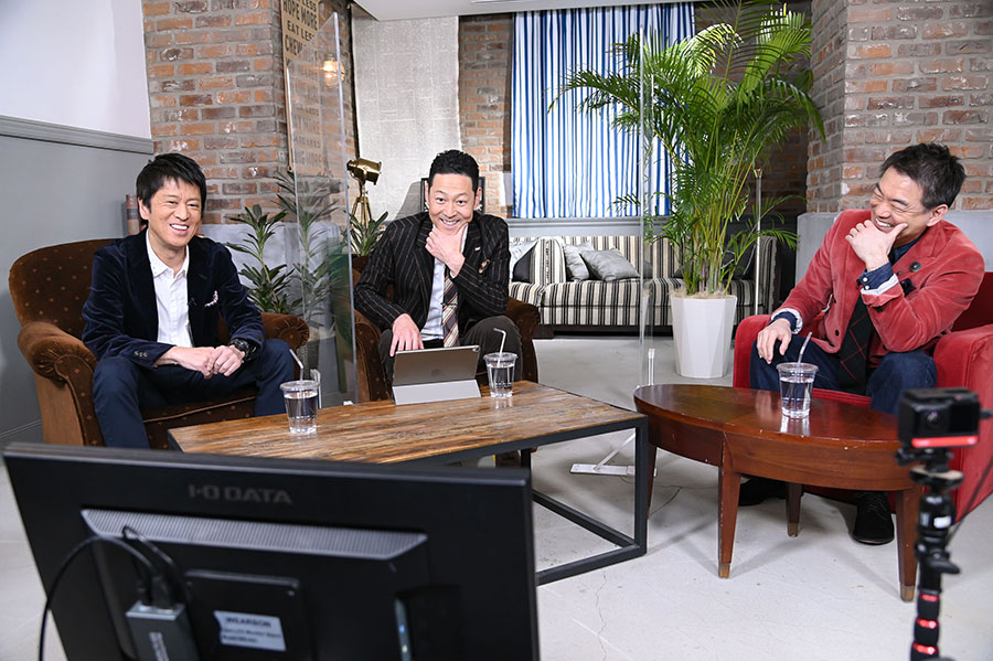 （左から）番組ＭＣの吉田敬、東野幸治と橋下徹　写真提供：ＭＢＳ