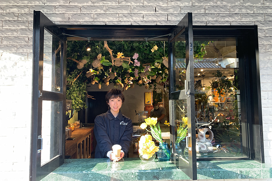 カフェ遣いしたくなる京都の花屋 名物は蘭のソフトクリーム Lmaga Jp