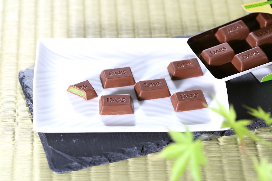 「森永製菓」の人気チョコレート「ダース」が、老舗茶屋「伊藤久右衛門」と初コラボ