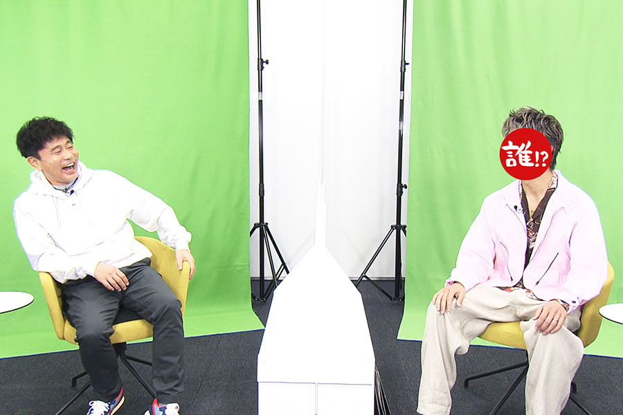 番組MCの浜田雅功（左）と、ゲスト（写真提供：ＭＢＳ）