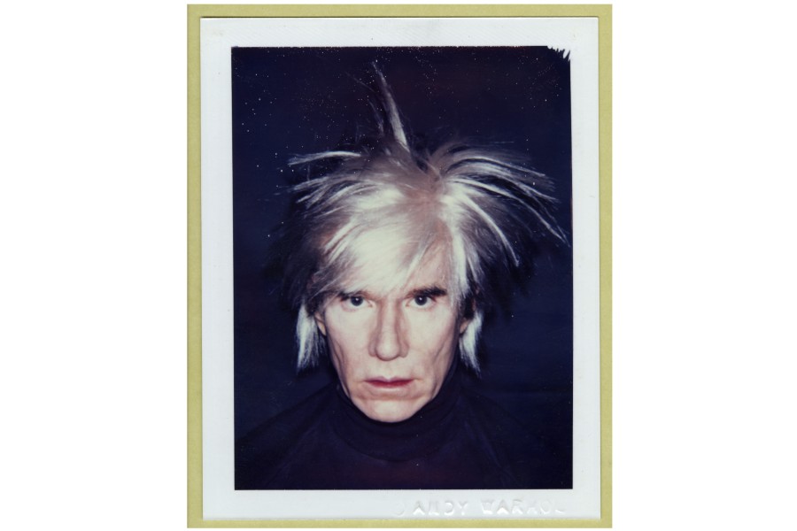 アンディ・ウォーホル 《自画像(髪が逆立ったかつら)》 1986 年 アンディ・ウォーホル美術館蔵
(C) The Andy Warhol Foundation for the Visual Arts, Inc. / Artists Rights Society (ARS), New York ポラロイド写真の複製 ポラカラーER