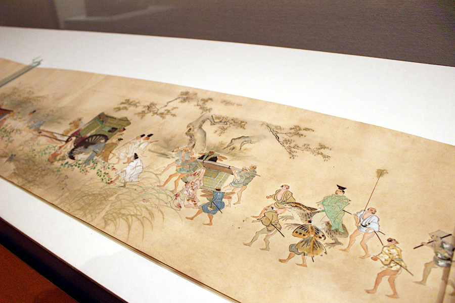 住吉如慶「きりぎりす絵巻」江戸前期　さまざまな虫が擬人化されコミカルに描かれている