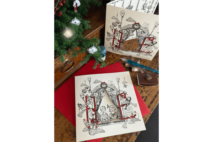 「阪急オリジナルクリスマスカード」（485円）は、購入すると一般財団法人H₂Oサンタに寄付される