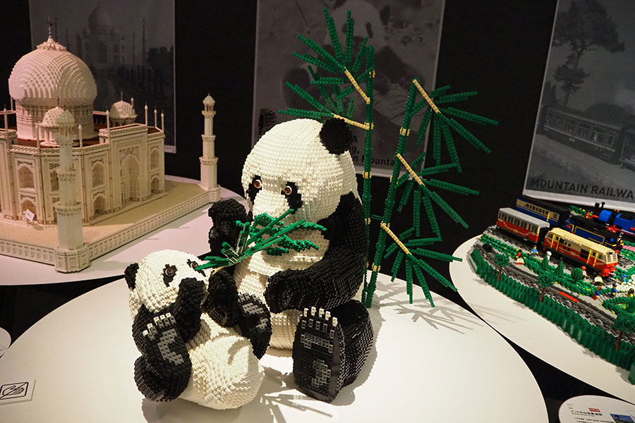 笹までレゴブロックで再現された、中国「四川ジャイアントパンダ保護区群」作品
