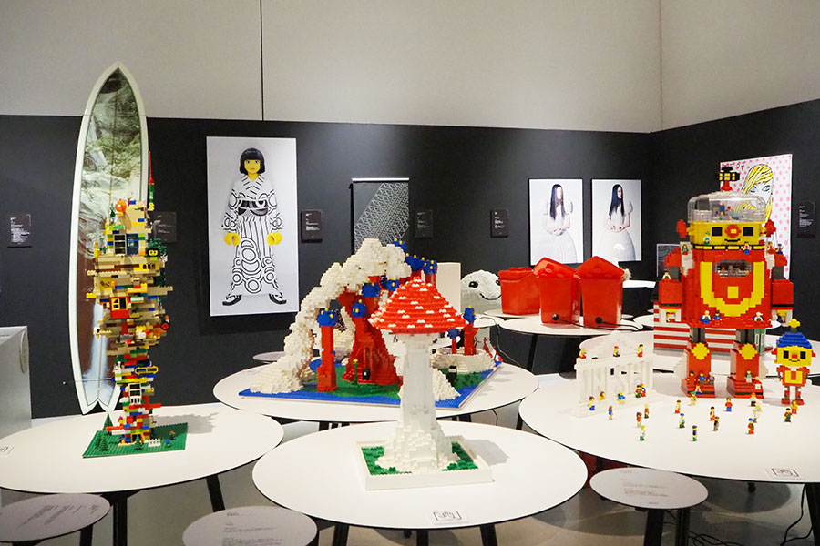 「特別展示」では、レゴと写真家・石川直樹氏ら国内外のアーティストらとのコラボ作品が登場