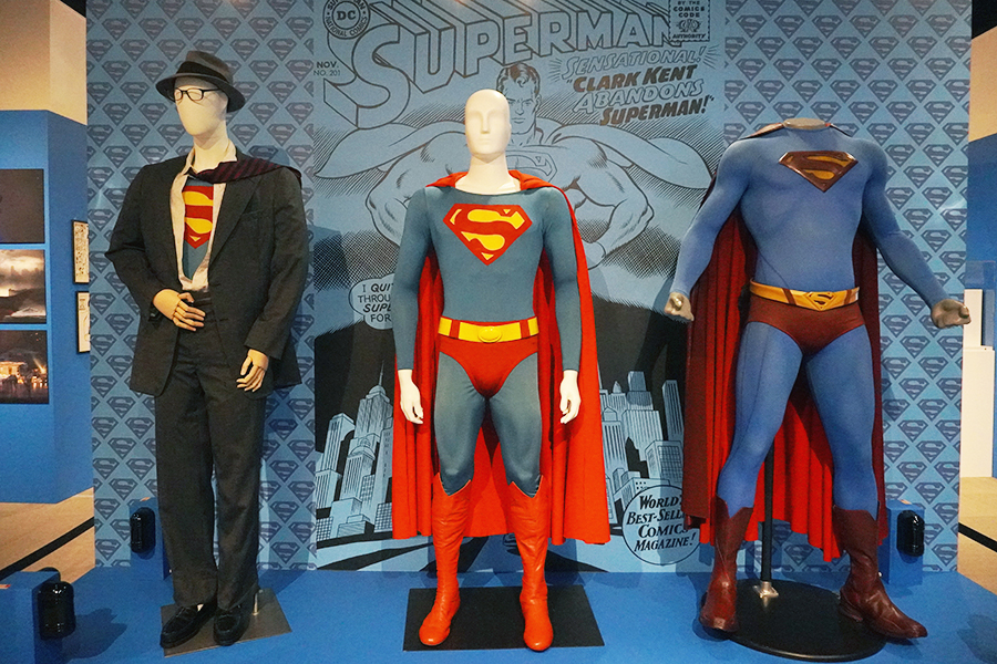歴代スーパーマンの着用衣装／DC SUPER HEROES and all related characters and elements ©️ &amp; TM DC WB SHIELD : ©️ &amp; TM WEBI.(s21)