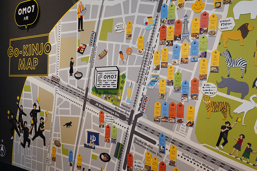 2階OMOベース入口の「ドでかOSAKAボード」に描かれたご近所マップ