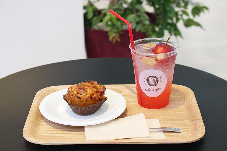 フードホールには神戸の人気スイーツ店「あら。りんご。」も