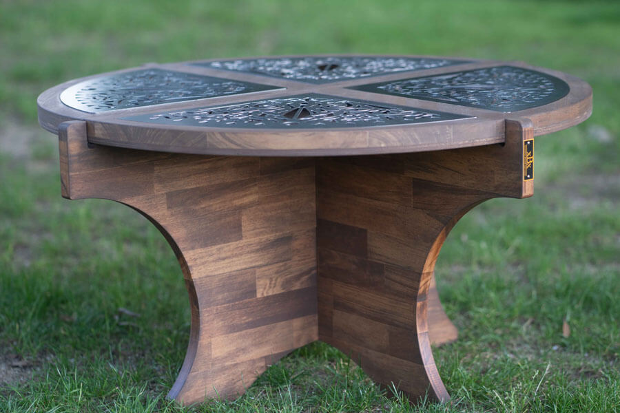 耐熱型のウッドテーブル「Xross Wood Table」定価4万6800円