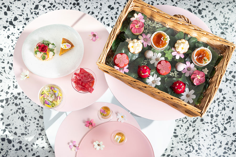 W大阪「Floral Symphony Afternoon Tea」4800円