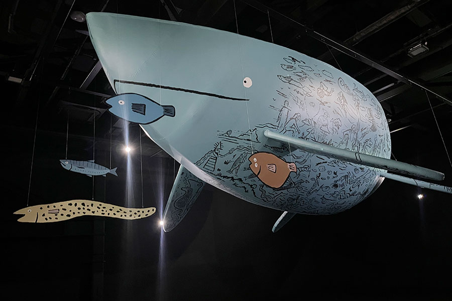 『大阪海獣』より、船?海の生物?大きなオブジェがお目見え(5月19日・万博撮影)