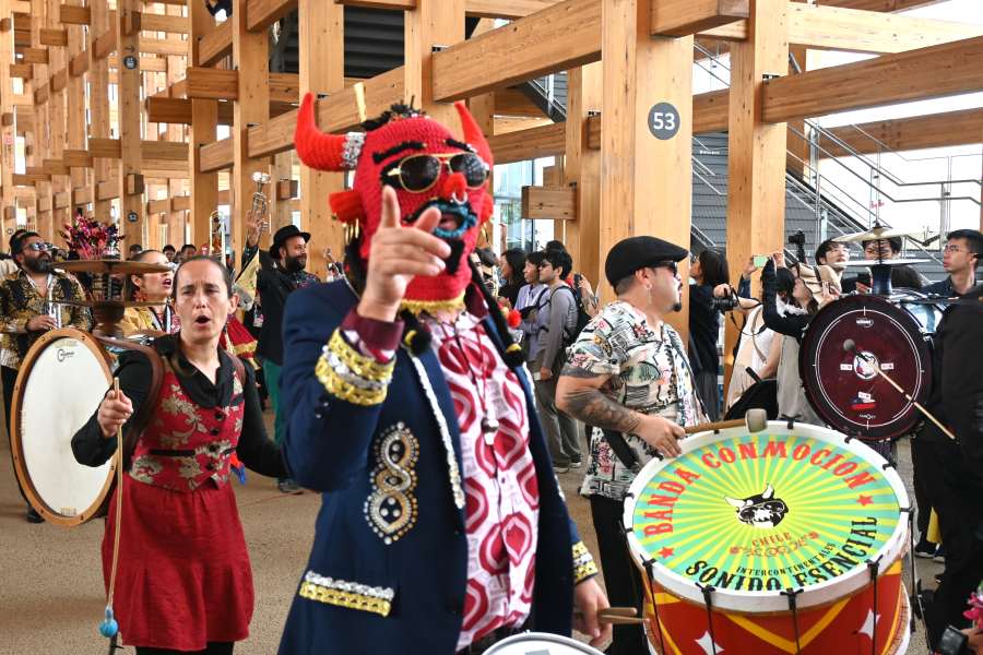 チリ・ナショナルデーを記念したパレード(撮影5月12日:大阪・関西万博)