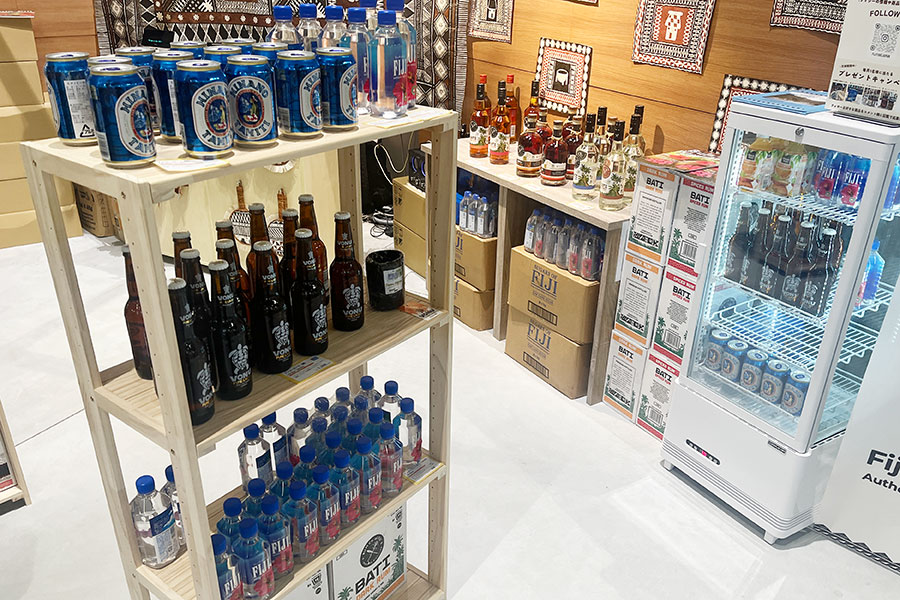 コモンズにある【フィジー】のスペースでもビールが買えます!