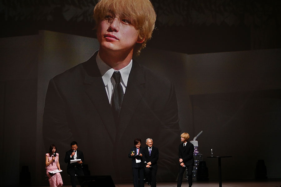 「韓国観光名誉広報大使」に任命された坂口健太郎(5月13日・大阪市内)
