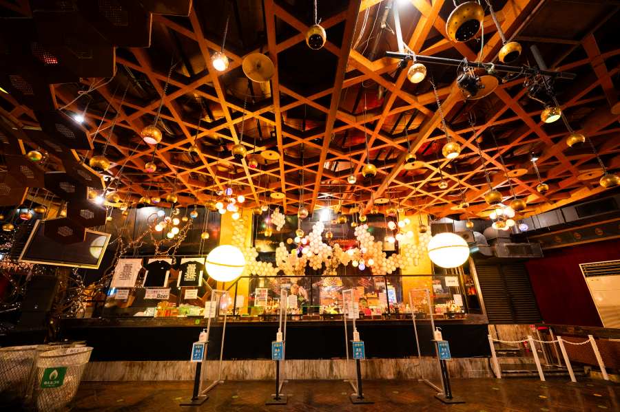 ユニバースのバーカウンター『第68回全日本赤犬歌謡祭 ~さよならユニバース。そして 地球(テラ)へ 』(2025年2月23日・味園ユニバース)