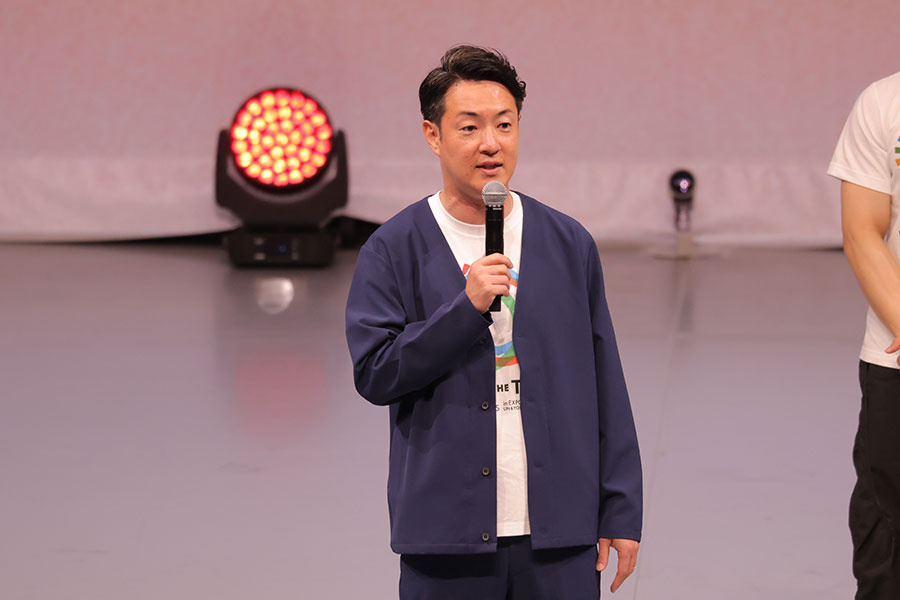 『WalktheTalkforSDGsin EXPO2025UN&YOSHIMOTO』より、横山大阪市長