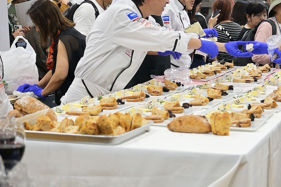 イベント限定特別企画「シェフズテーブル」の様子
