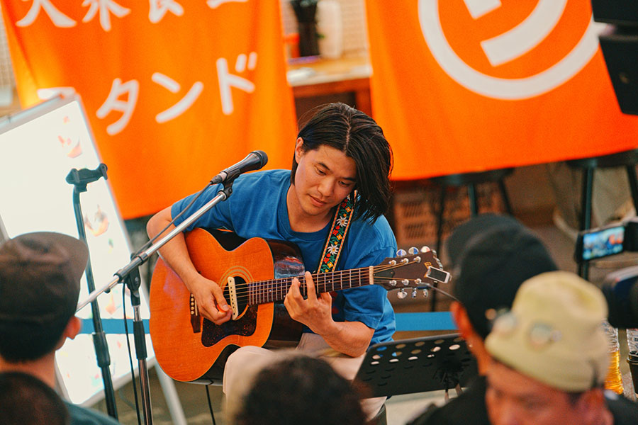 国内はもちろん、海外ファンも応援に駆けつけた角舘健悟のライブ(5月25日・心斎橋パルコ)