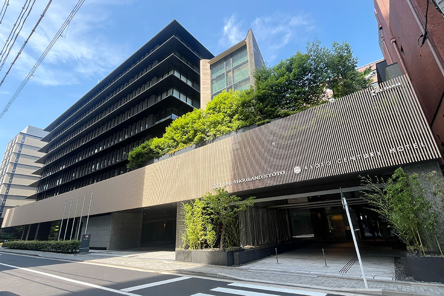 JR京都駅からすぐ、「京都センチュリーホテル」外観
