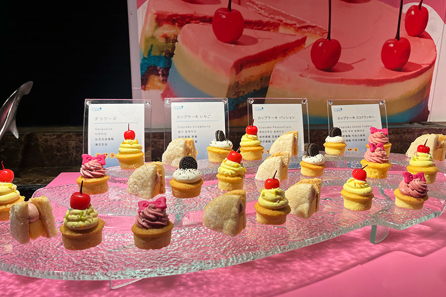 韓国スイーツでは、かわいい「カップケーキ」や「ダコワーズ」がずらり