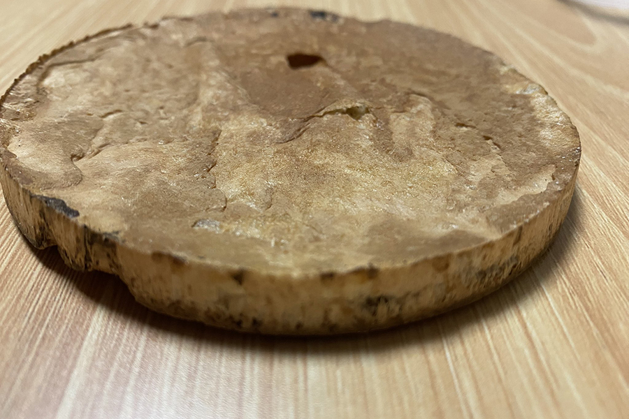 機械を調整して試し焼き3回目、まだまだきれいに焼けません(提供)
