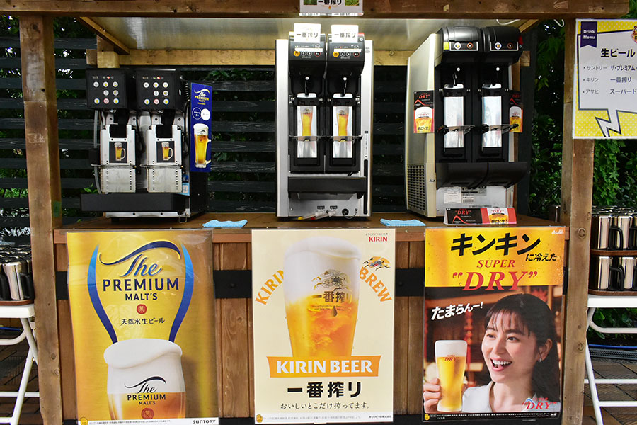 ドリンクコーナーには3社のビールがずらり