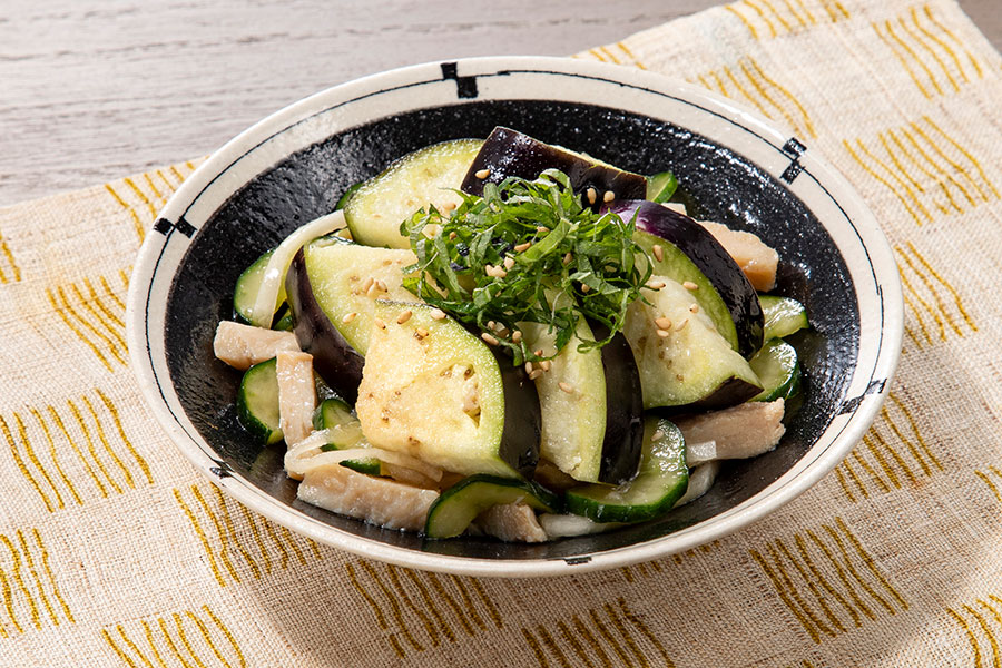 セブン‐イレブン「混ぜて食べる 泉州水なすの中華サラダ」(税抜278円)※画像はイメージ