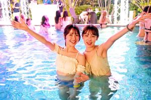 神戸の絶景温泉施設でナイトプールがスタート、今年は毎日開催