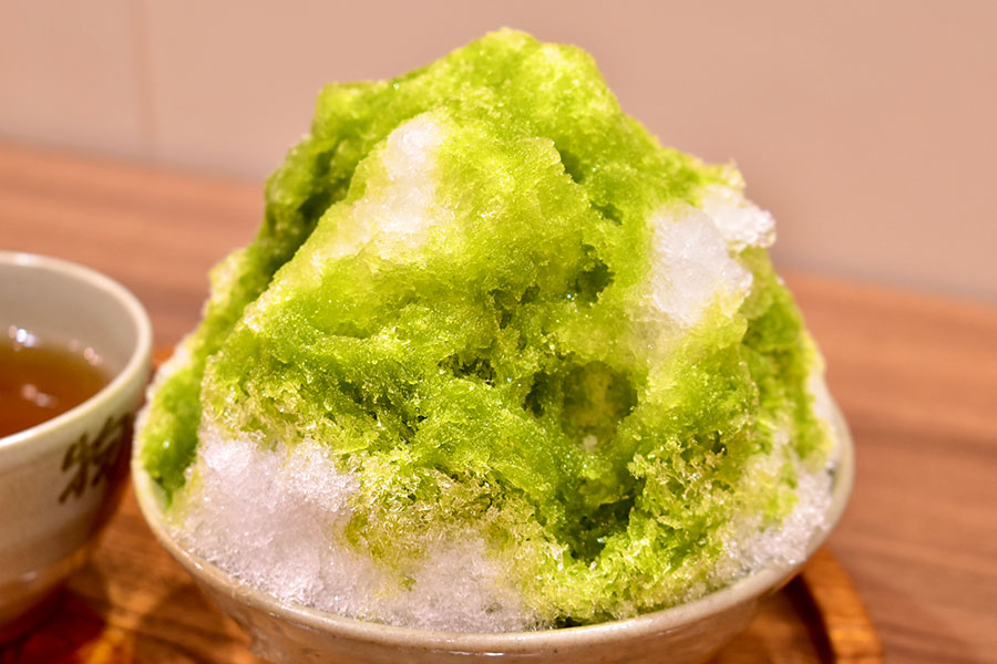 夏季限定の「赤福氷」(800円)