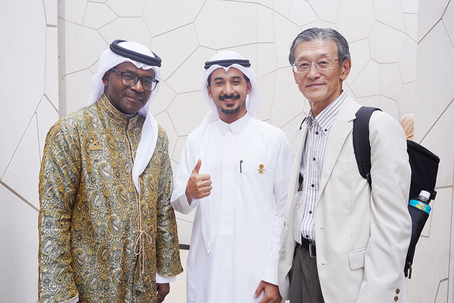 サウジアラビアパビリオンのスタッフと!