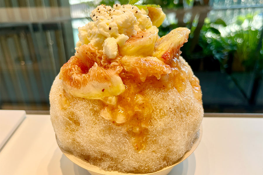 「ボアヴェールテール」(愛知)の「まるごといちじくブッラータ」(1901円)