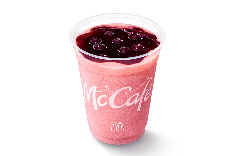 マクドナルド新商品「ミックスベリーヨーグルトスムージー」(440円〜)
