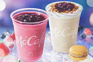 マクドに「デザート感覚で楽しむ」新ドリンク、夏季限定の２品