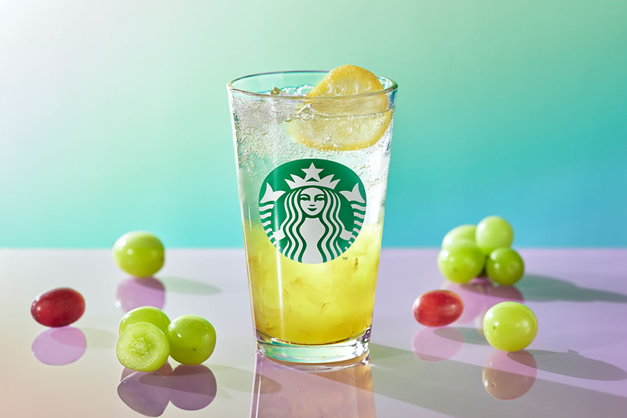 スターバックス新作「チラックス ソーダ マスカット」(579円〜)