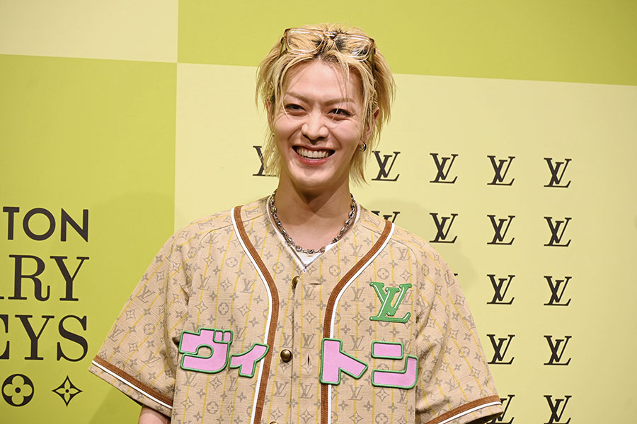 ルイ・ヴィトンの展覧会にともないおこなわれたレセプションに登場したYUTA(ユウタ)(7月14日・Lmaga.jp撮影)