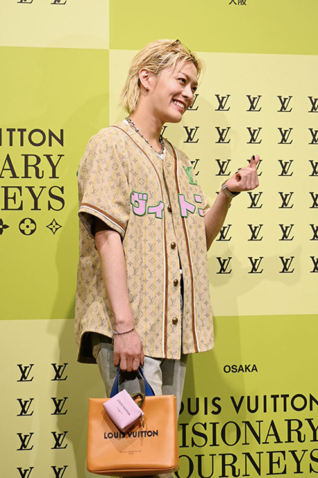 ルイ・ヴィトンの展覧会にともないおこなわれたレセプションに登場したYUTA(ユウタ)(7月14日・Lmaga.jp撮影)