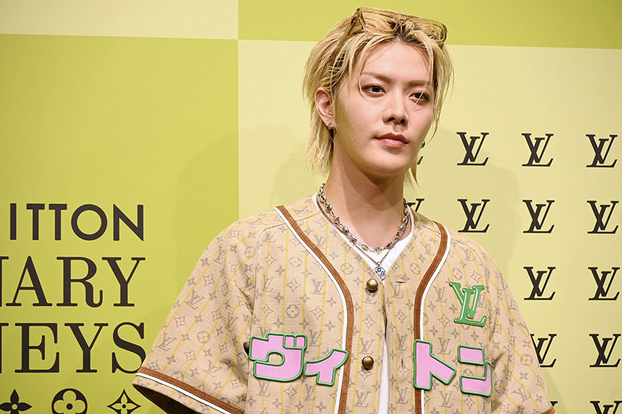 ルイ・ヴィトンの展覧会にともないおこなわれたレセプションに登場したYUTA(ユウタ)(7月14日・Lmaga.jp撮影)