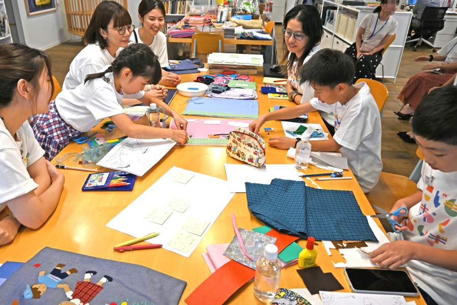 休憩してね、と言われても作業に集中す子どもたち