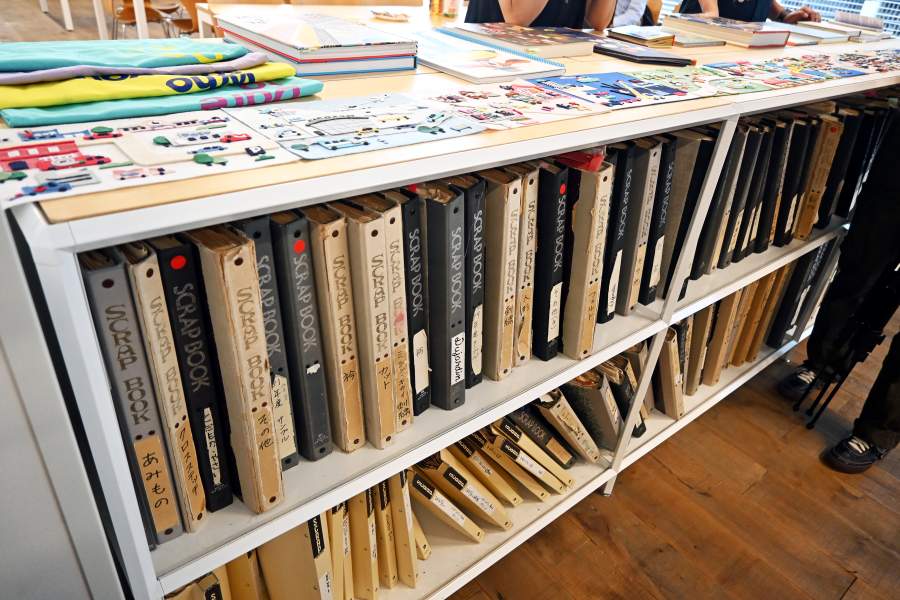 この「サンプルブック」は、ファミリアにとって大きな財産