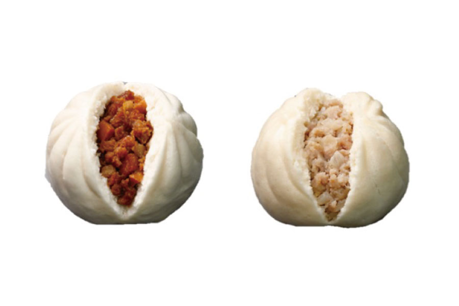 左から、ローソンの「特撰 豚まん(醤油)」と「特撰 豚まん(塩)」(各270円)