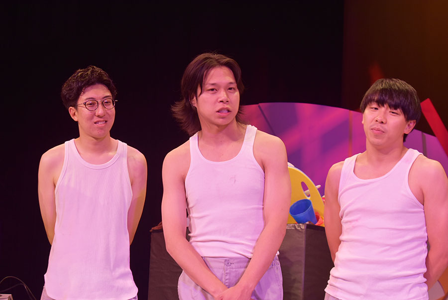 今回は最若手ということで、パワフルな活躍を見せたフースーヤ。中央が田中ショータイム、右が谷口おさむ(大阪市内・8月3日)