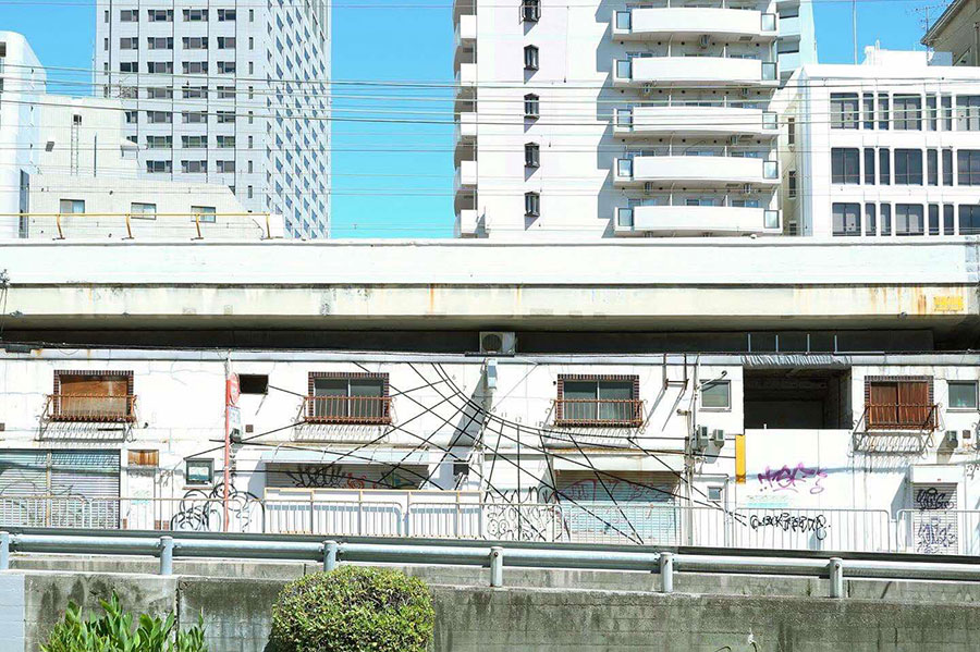 「motokology」より、「Sun of the City (Kobe)」(撮影:山田悠)